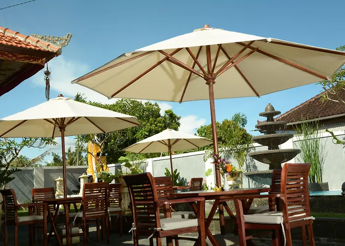 Hotel Kubu Benoa 3*